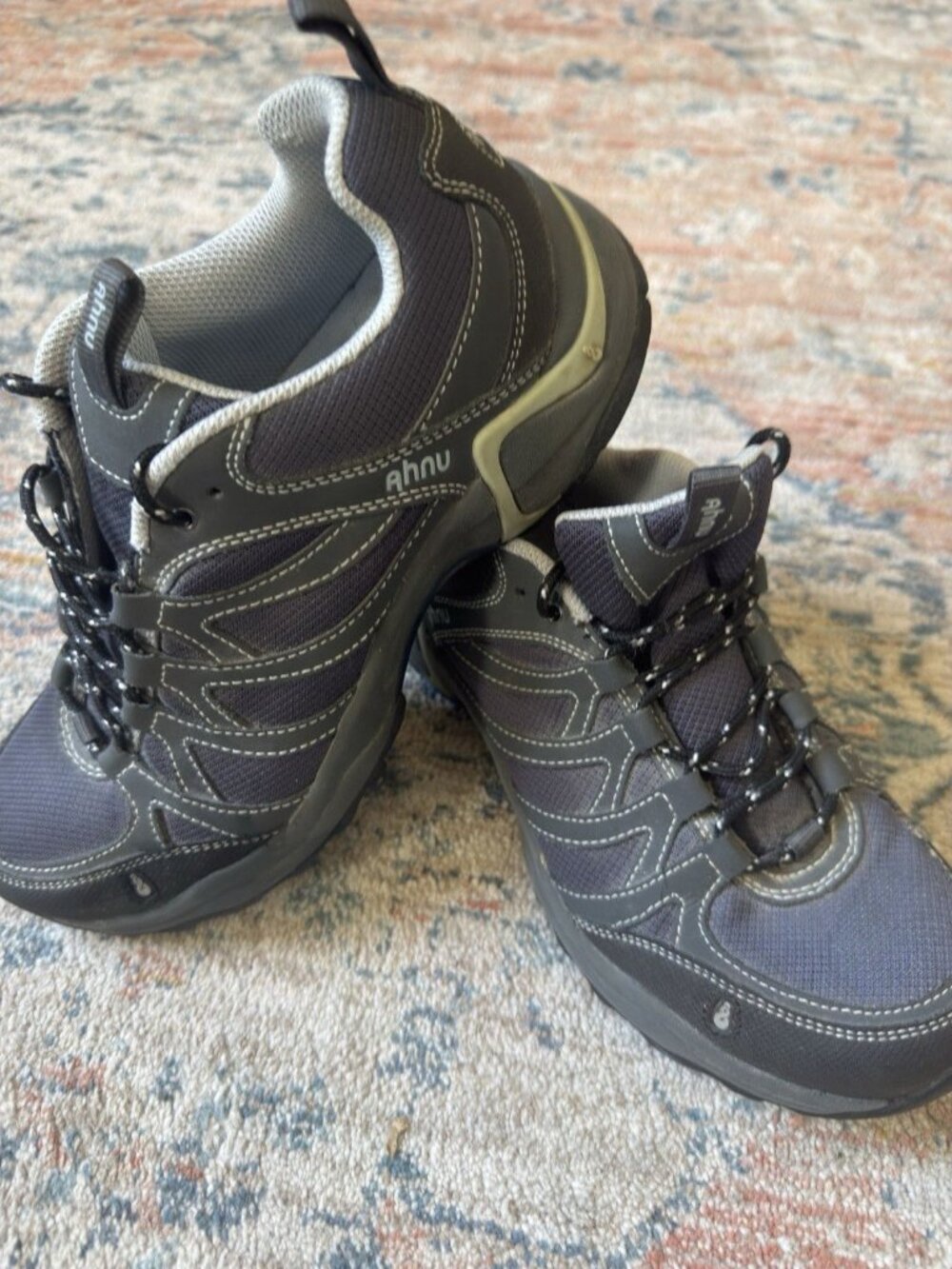 Ahnu Womens Hiking Outdoor Shoes Grey Black Size 8 EUC